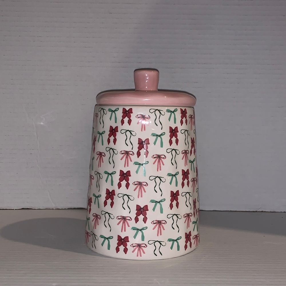 10 Strawberry Street Pink and White Bow Ceramic Canister Jar New
